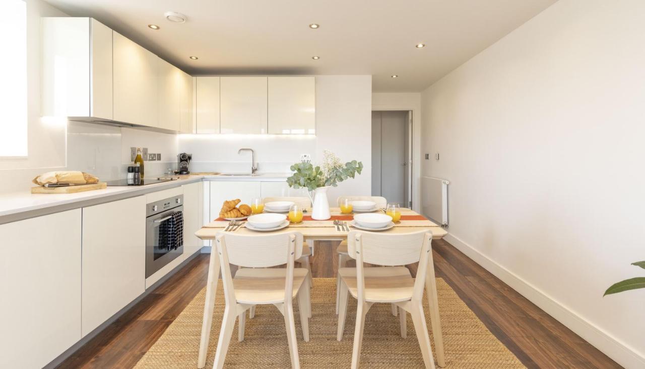 Modern Luxe Apt Just 10 Mins From Tower Bridge! Easy Access To Tube And Bus London Exteriör bild