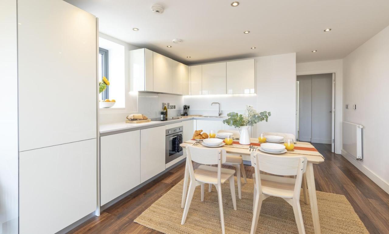 Modern Luxe Apt Just 10 Mins From Tower Bridge! Easy Access To Tube And Bus London Exteriör bild
