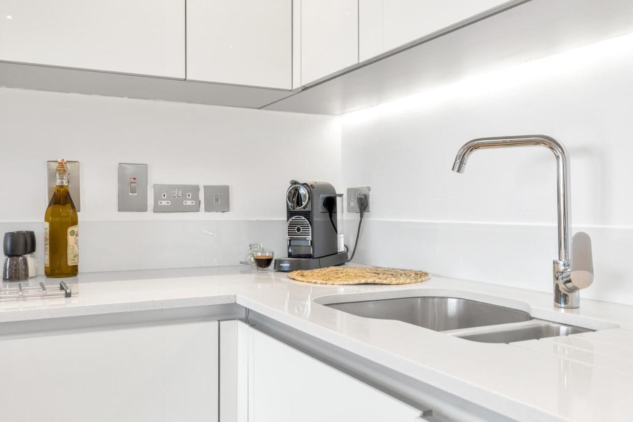 Modern Luxe Apt Just 10 Mins From Tower Bridge! Easy Access To Tube And Bus London Exteriör bild