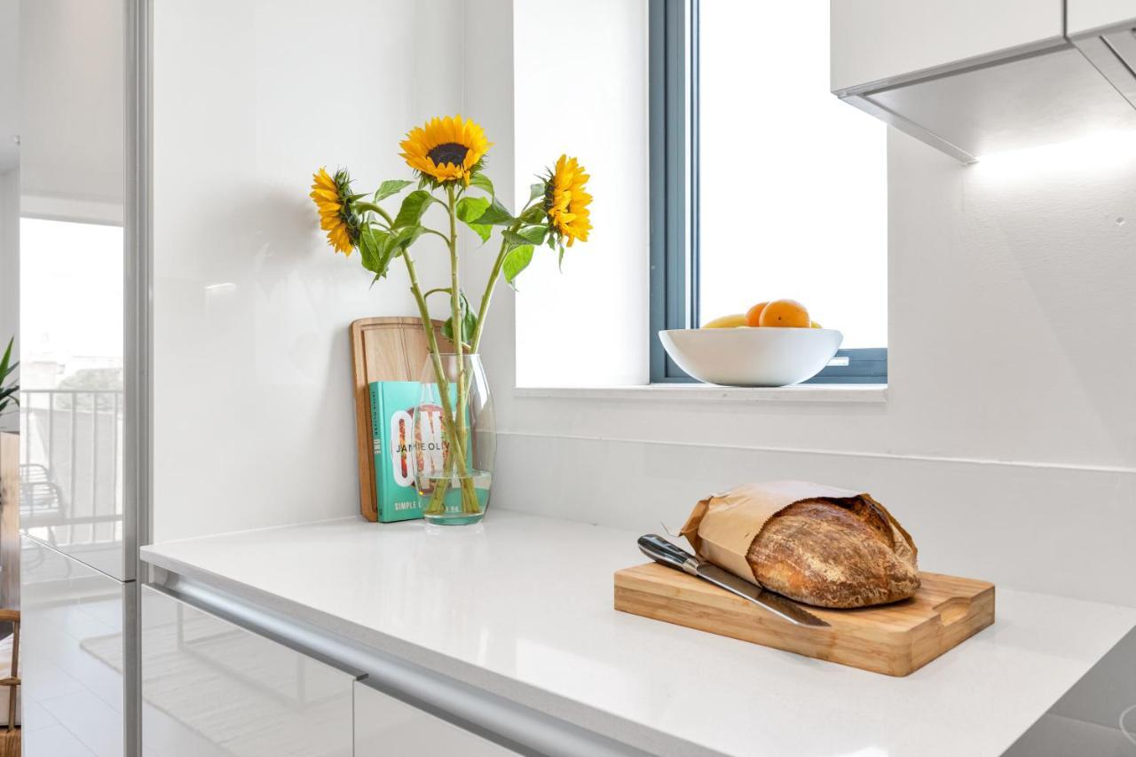 Modern Luxe Apt Just 10 Mins From Tower Bridge! Easy Access To Tube And Bus London Exteriör bild