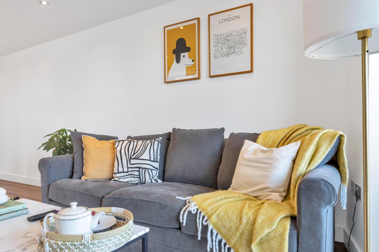 Modern Luxe Apt Just 10 Mins From Tower Bridge! Easy Access To Tube And Bus London Exteriör bild
